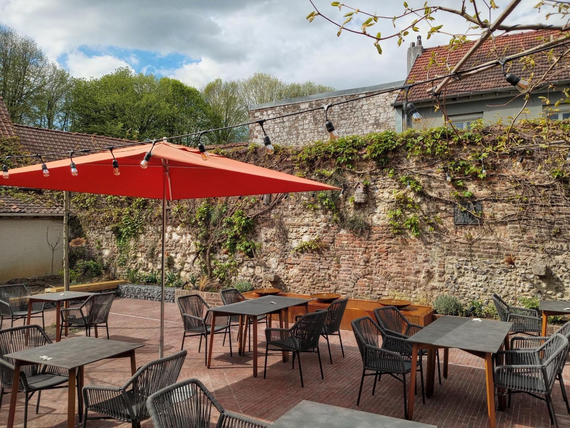 Logis Hotel & Restaurant - Les Hauts De Montreuil Montreuil  Exterior foto